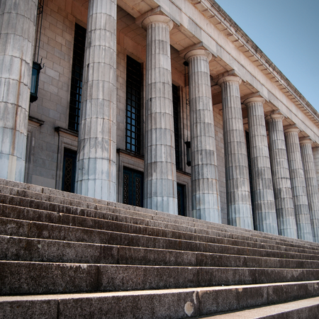 Motion adoptée en vue de la suppression des cours criminelles départementales.